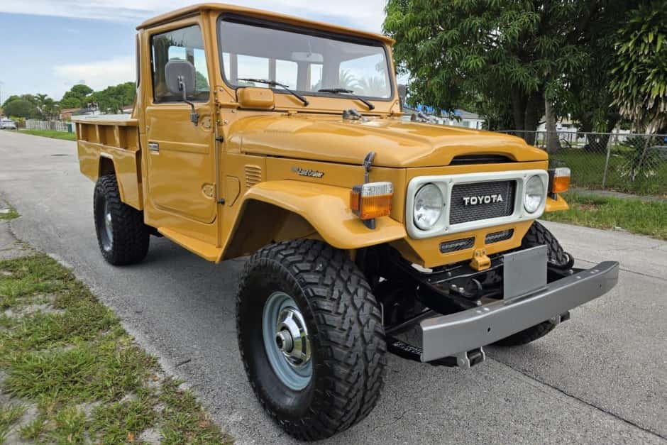 1982 Toyota Land Cruiser FJ45 sold for $35,000