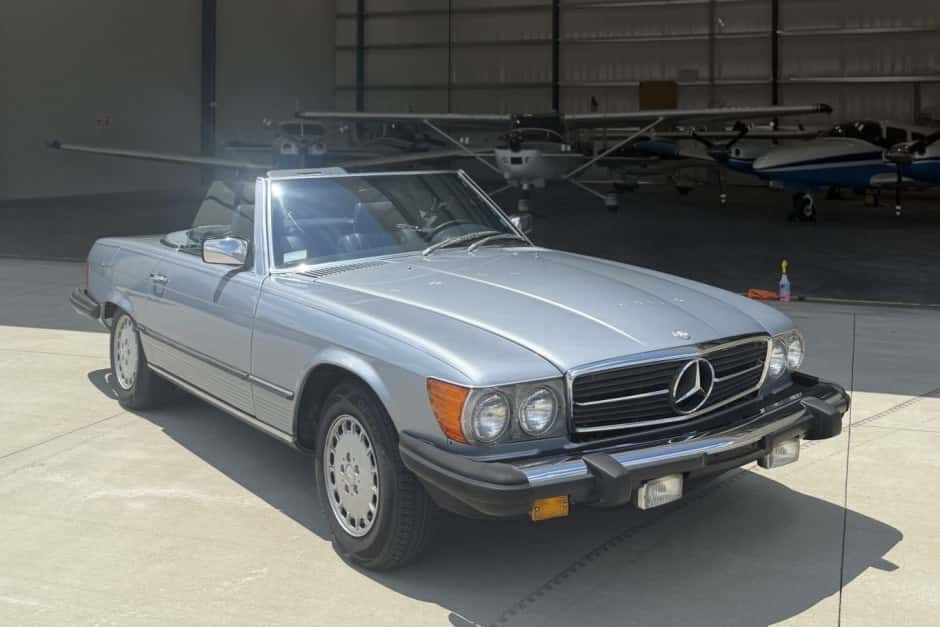1983 Mercedes-Benz R107 SL sold for $6,900