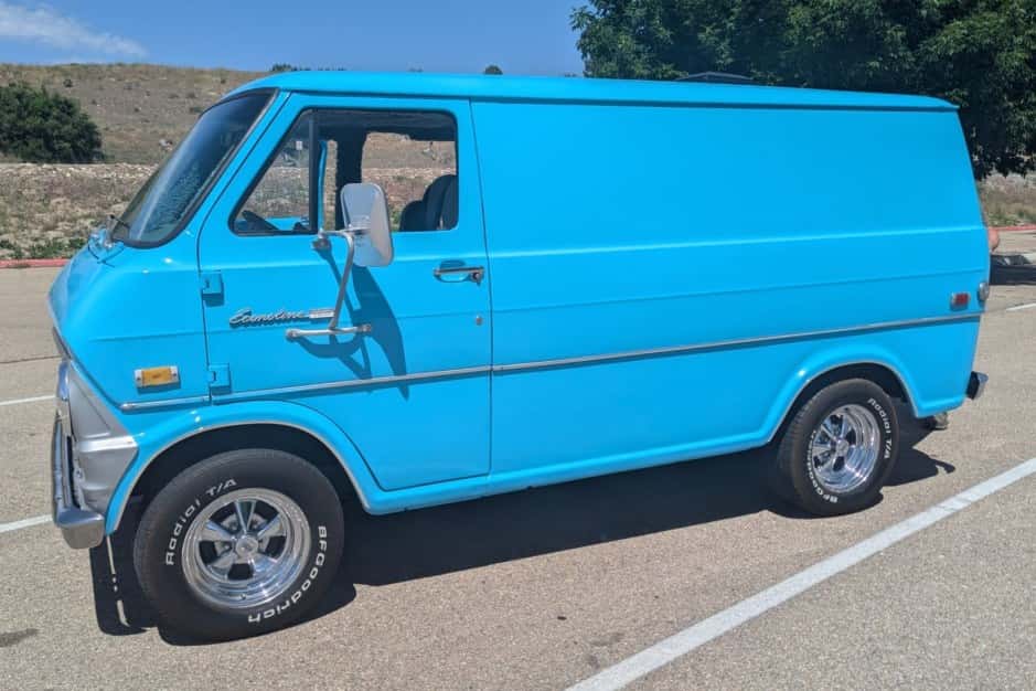 1974 Ford Econoline Van sold for $9,300