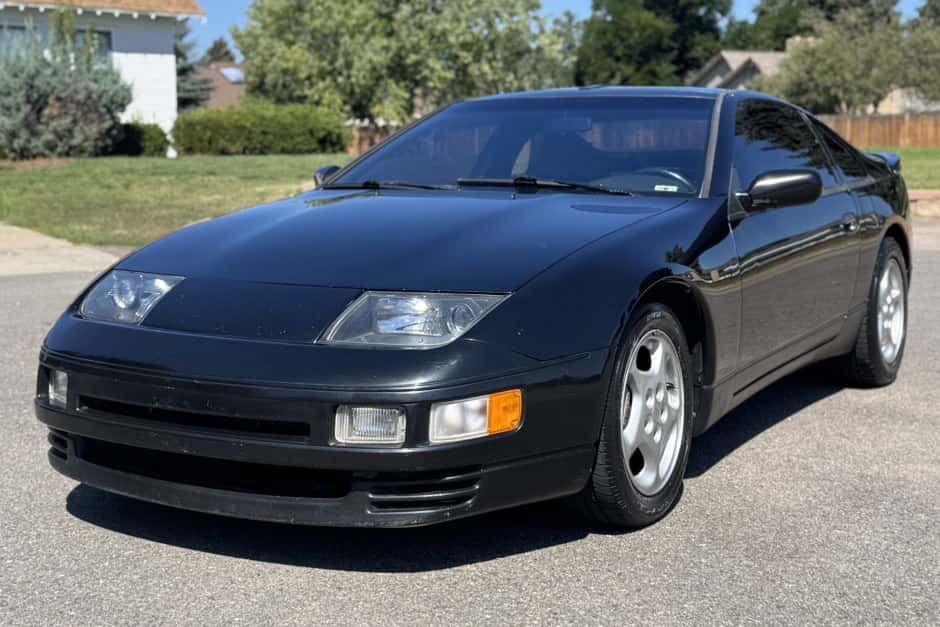 1990 Nissan Z32 300ZX sold for $16,000