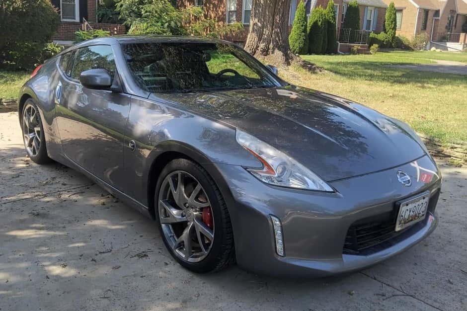 2013 Nissan 370Z sold for $17,500