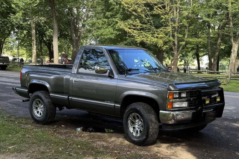 1989 Chevrolet C/K GMT400 (1988-2002) sold for $12,500