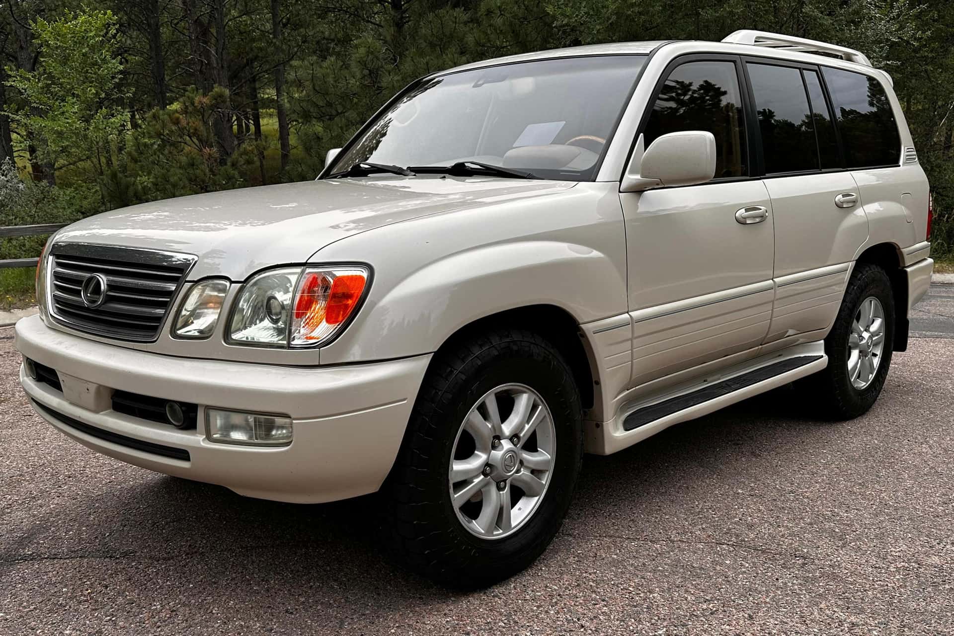 2003 Lexus LX sold for $8,200