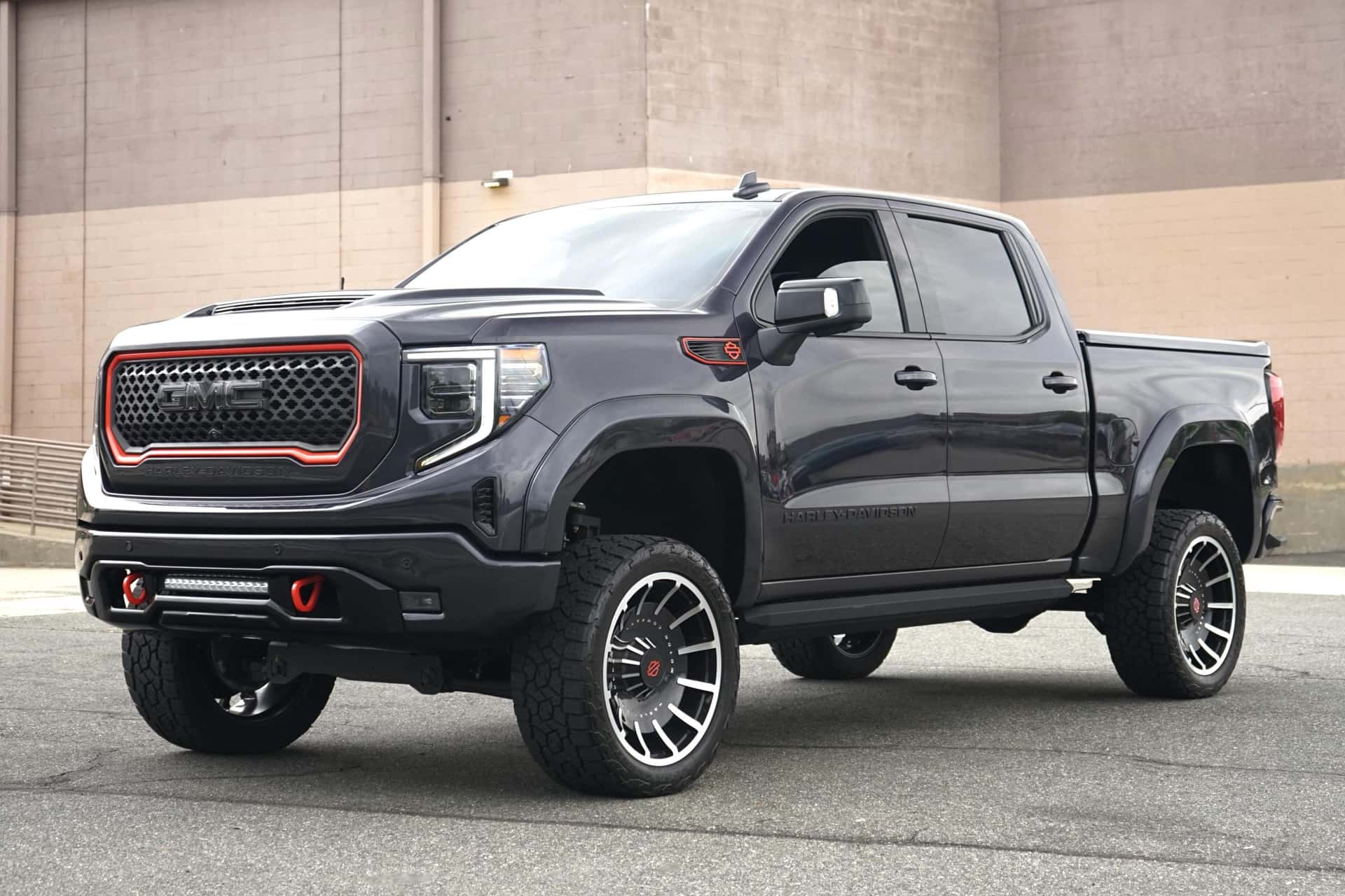 2022 GMC Sierra sold for $44,971