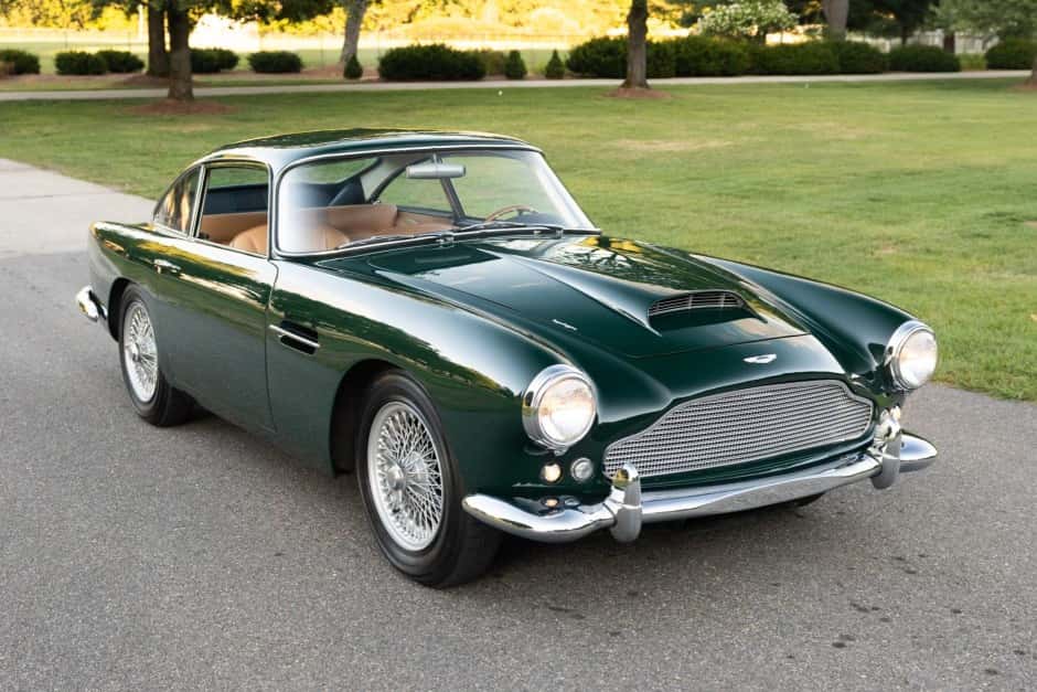 1961 Aston Martin DB4 sold for $451,000