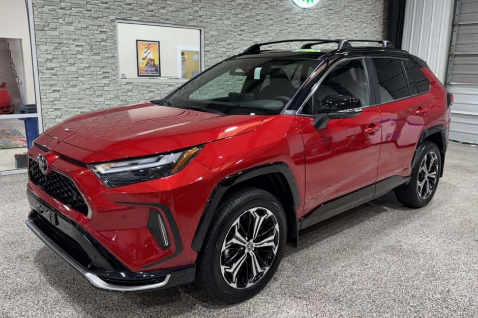 2025 Toyota RAV4 sold for $45,250