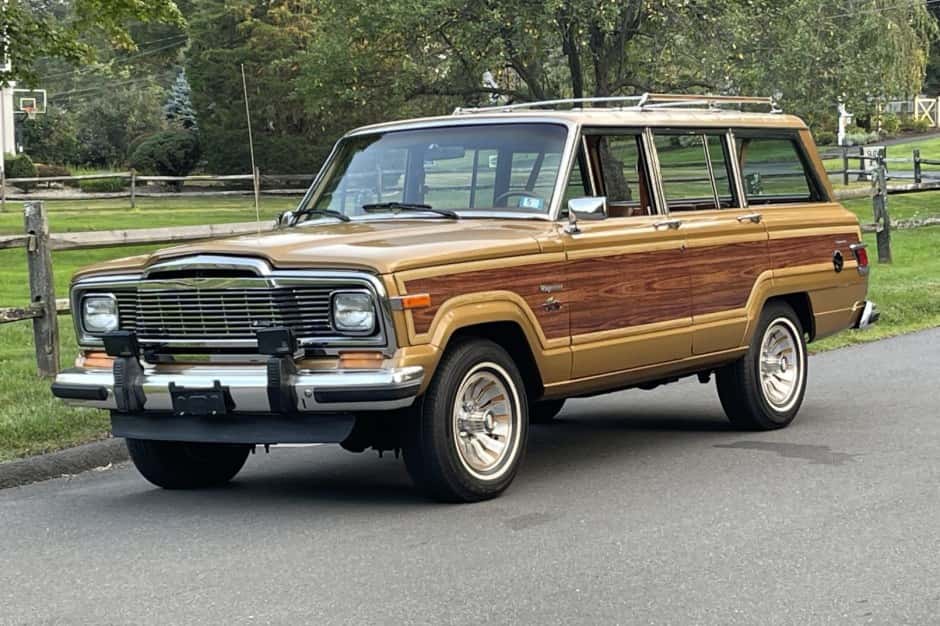 1983 Jeep SJ Grand Wagoneer sold for $57,500