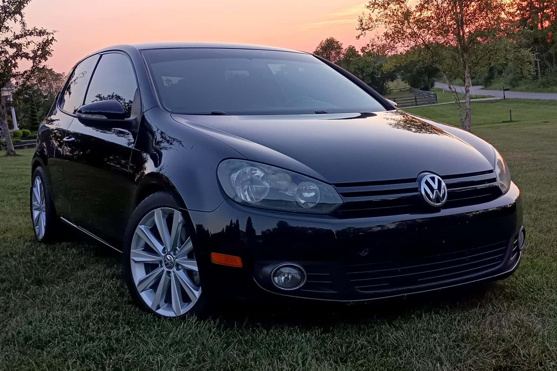 2013 Volkswagen Golf sold for $9,350