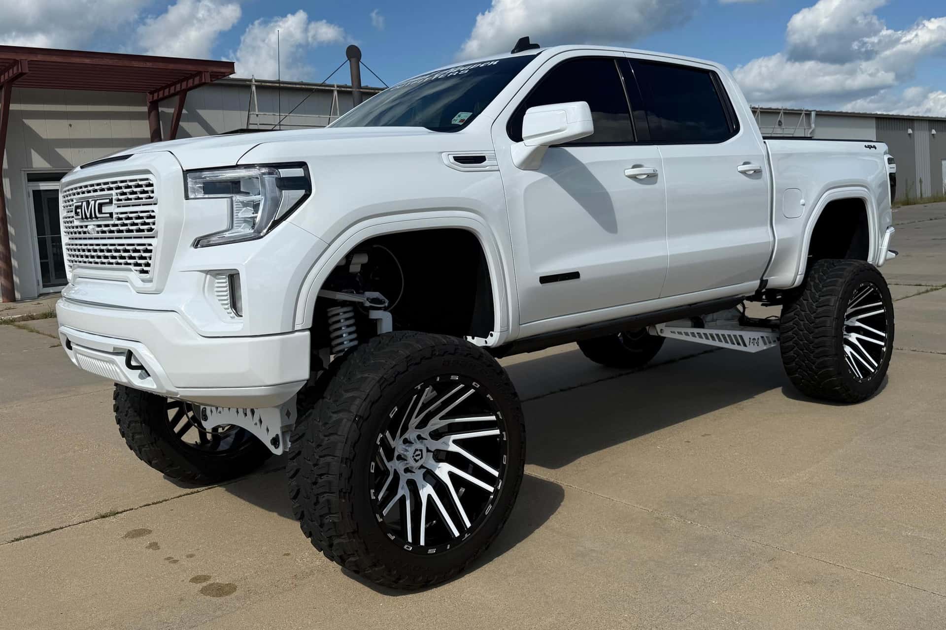 2020 GMC Sierra sold for $40,500