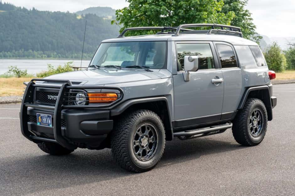 2014 Toyota FJ Cruiser sold for $56,109