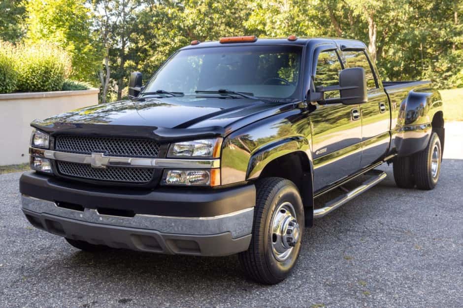 2003 Chevrolet Silverado GMT800 Heavy Duty (2000-2007) sold for $10,000