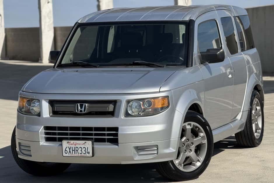 2007 Honda Element sold for $4,100