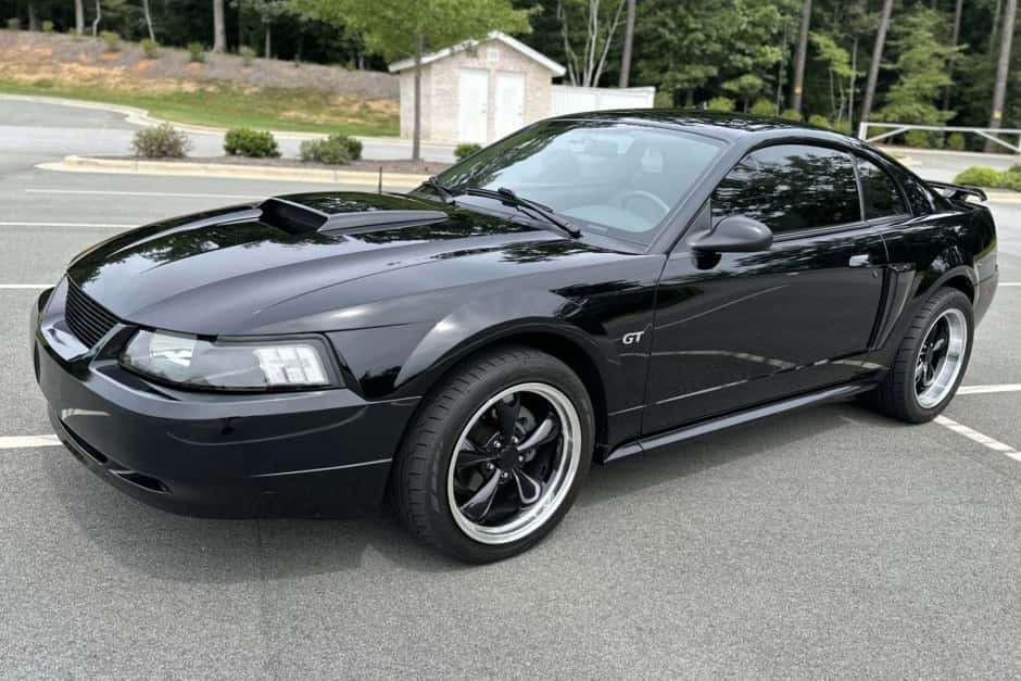 2002 Ford Mustang SN95 1994-2004 sold for $14,500