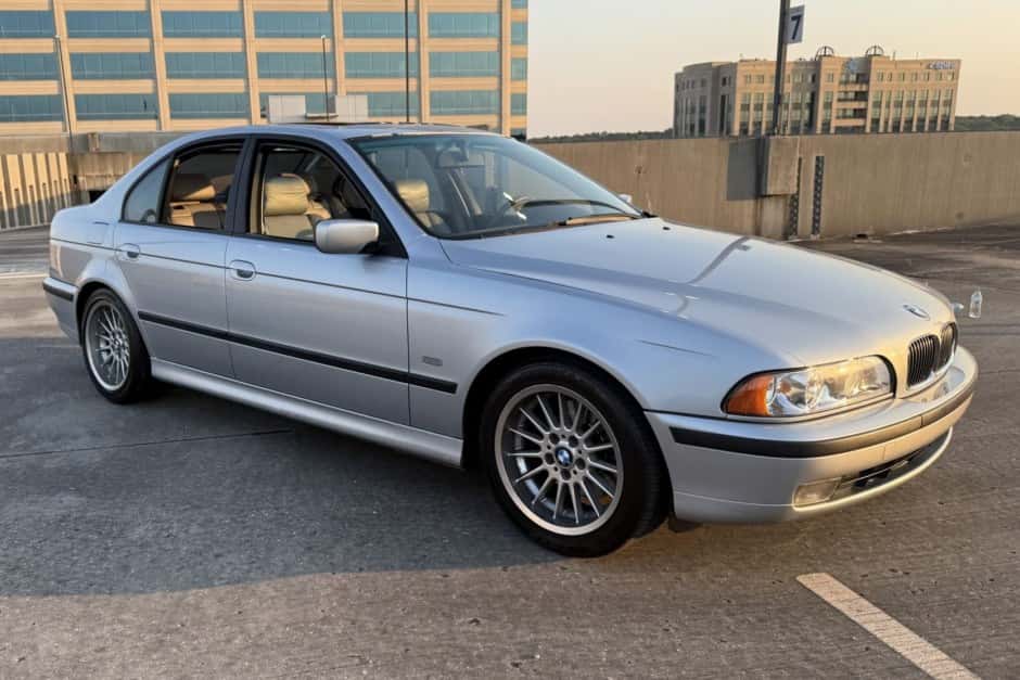 1998 BMW E39 5-Series sold for $8,600