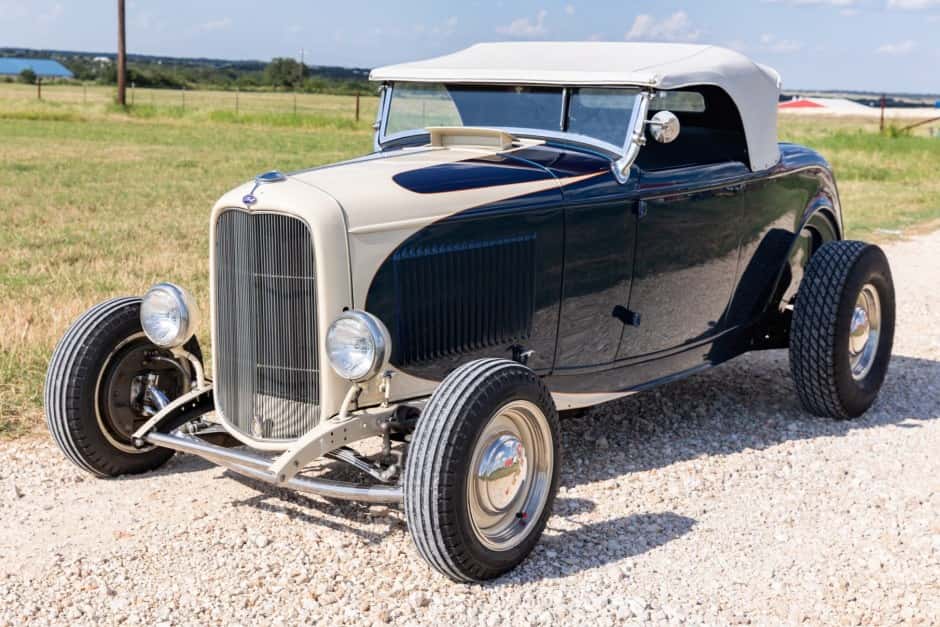 1932 Ford Hot Rod sold for $42,700