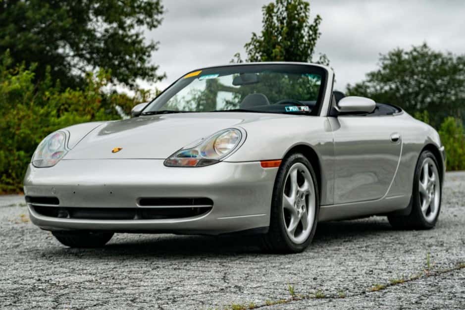 1999 Porsche 996 911 (Non-Turbo/GT2/GT3) sold for $30,000