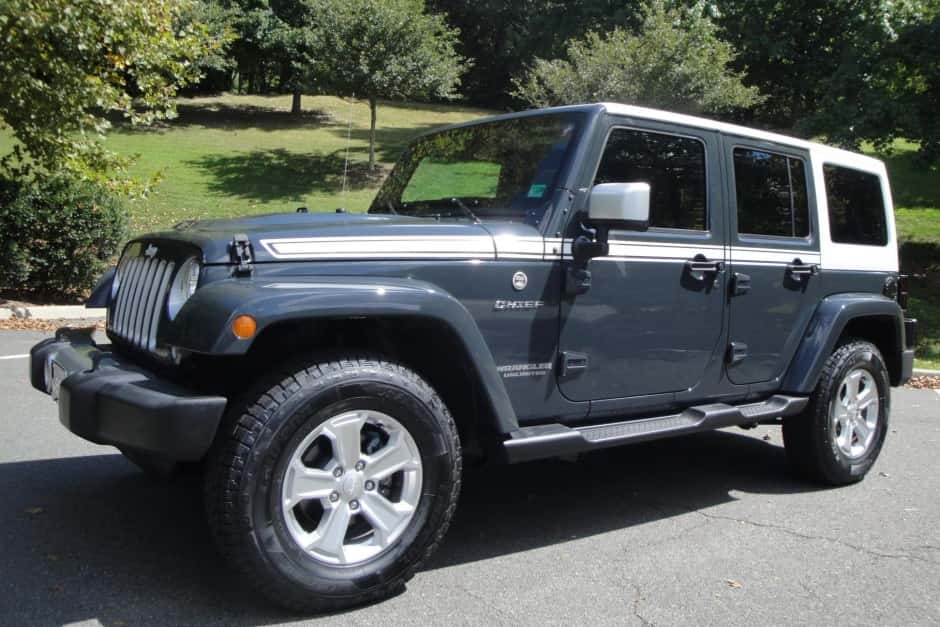 2017 Jeep Wrangler JK (2007-2018) sold for $23,000