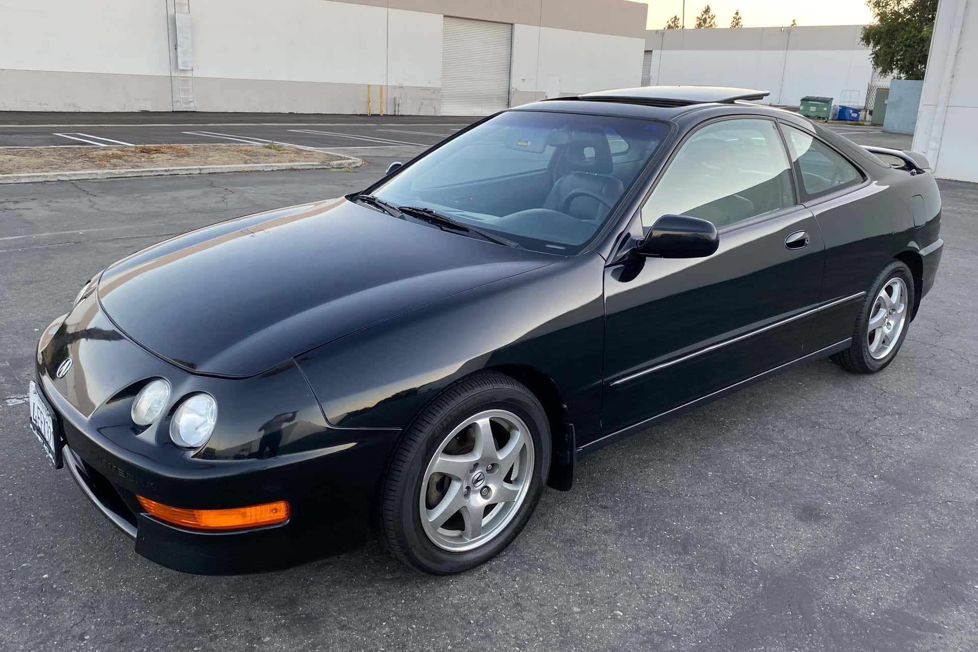 1999 Acura Integra sold for $12,800