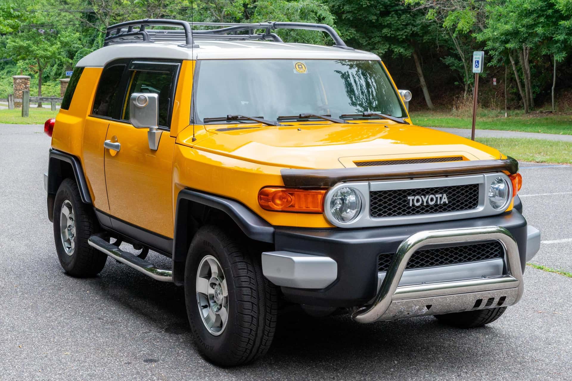 2008 Toyota FJ Cruiser sold for $25,500