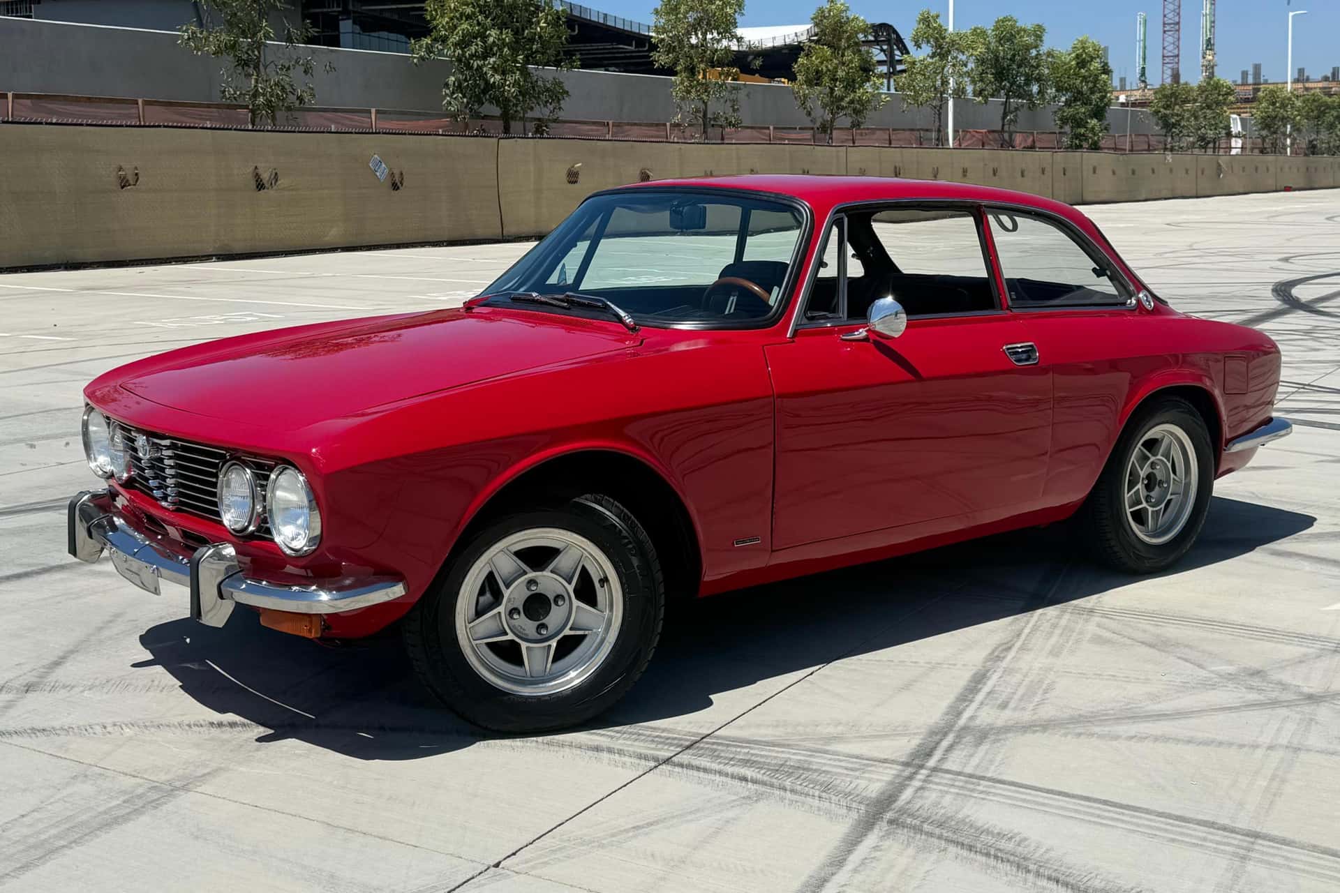 1973 Alfa Romeo GTV sold for $26,000