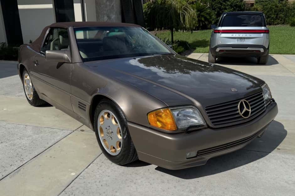 1991 Mercedes-Benz R129 SL sold for $8,700