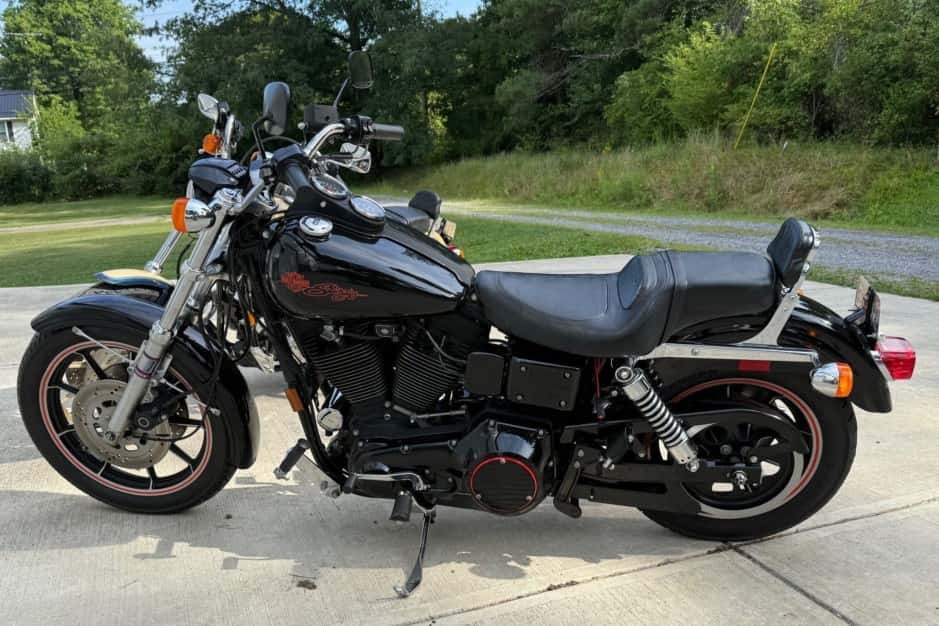 1991 Harley-Davidson Dyna sold for $10,075