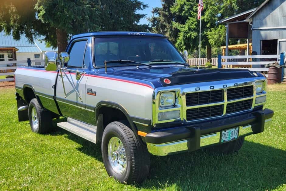 1992 Dodge Ram (1981-1993) sold for $19,500