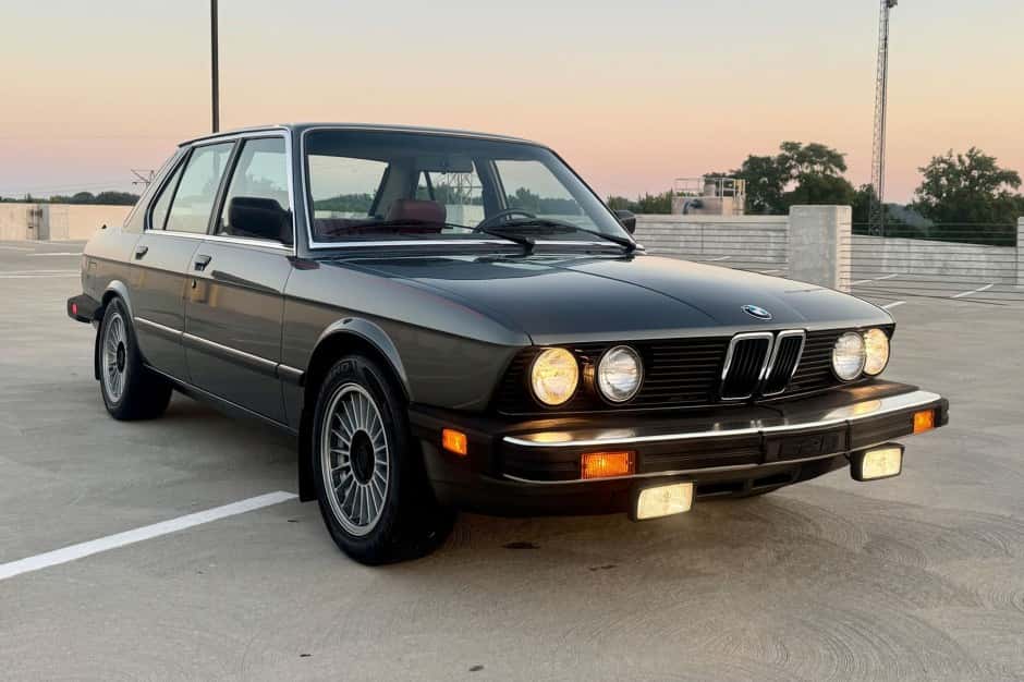 1986 BMW E28 5-Series sold for $26,500