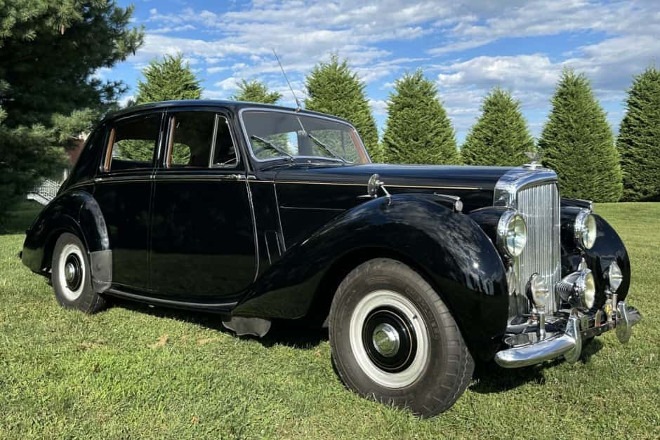 1953 Bentley R-Type sold for $15,000