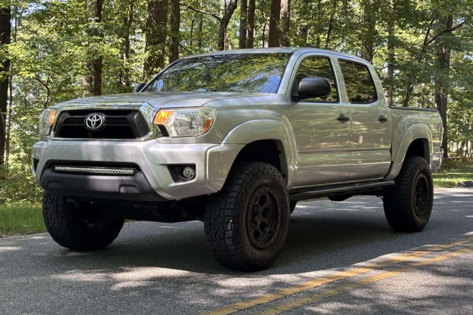 2012 Toyota Tacoma (N2X0 2005-2015) sold for $20,000