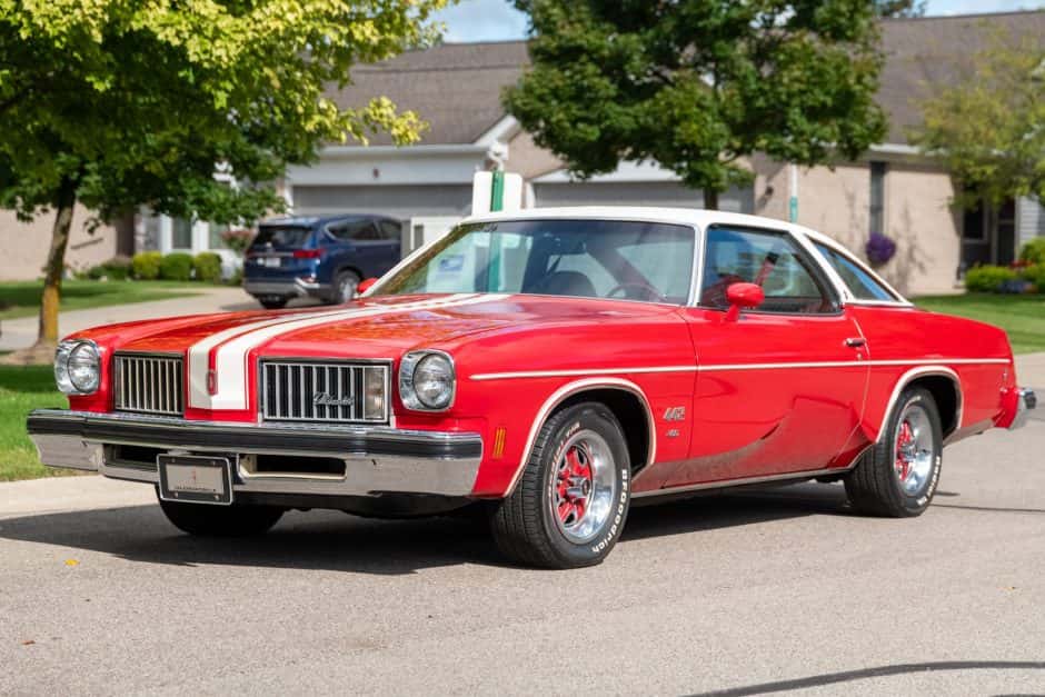 1975 Oldsmobile Cutlass sold for $30,000