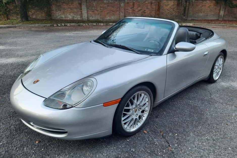 2001 Porsche 996 911 (Non-Turbo/GT2/GT3) sold for $25,000