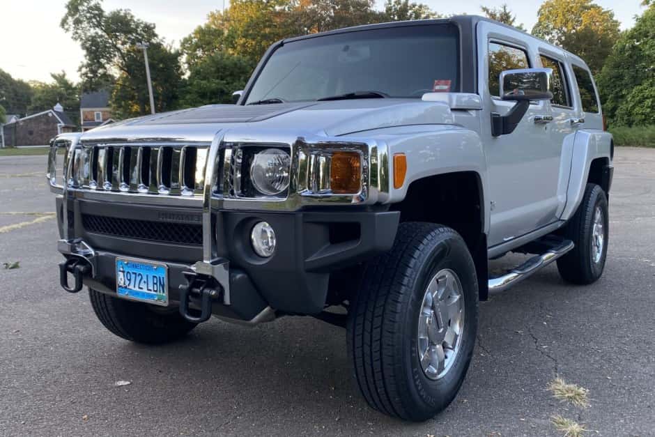2010 Hummer H3 sold for $15,000