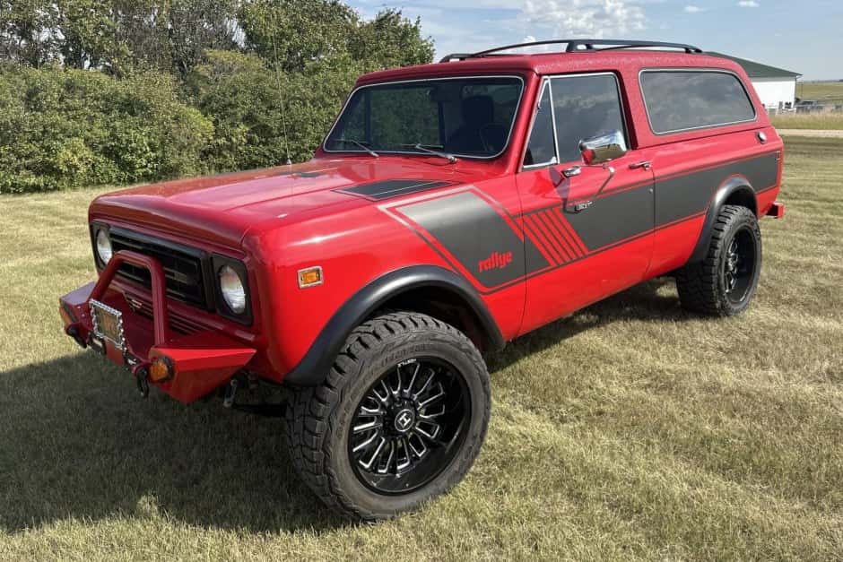 1976 International Harvester Scout II sold for $25,776