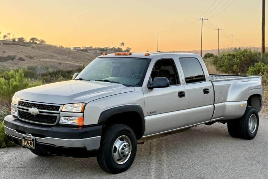 2006 Chevrolet Silverado GMT800 Heavy Duty (2000-2007) sold for $20,250