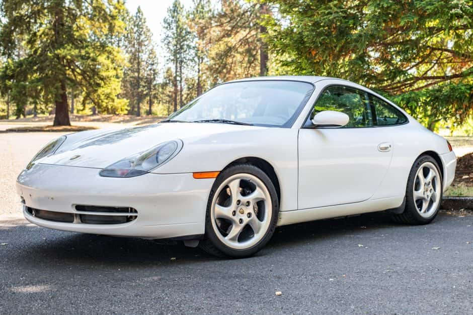 1999 Porsche 996 911 (Non-Turbo/GT2/GT3) sold for $30,246