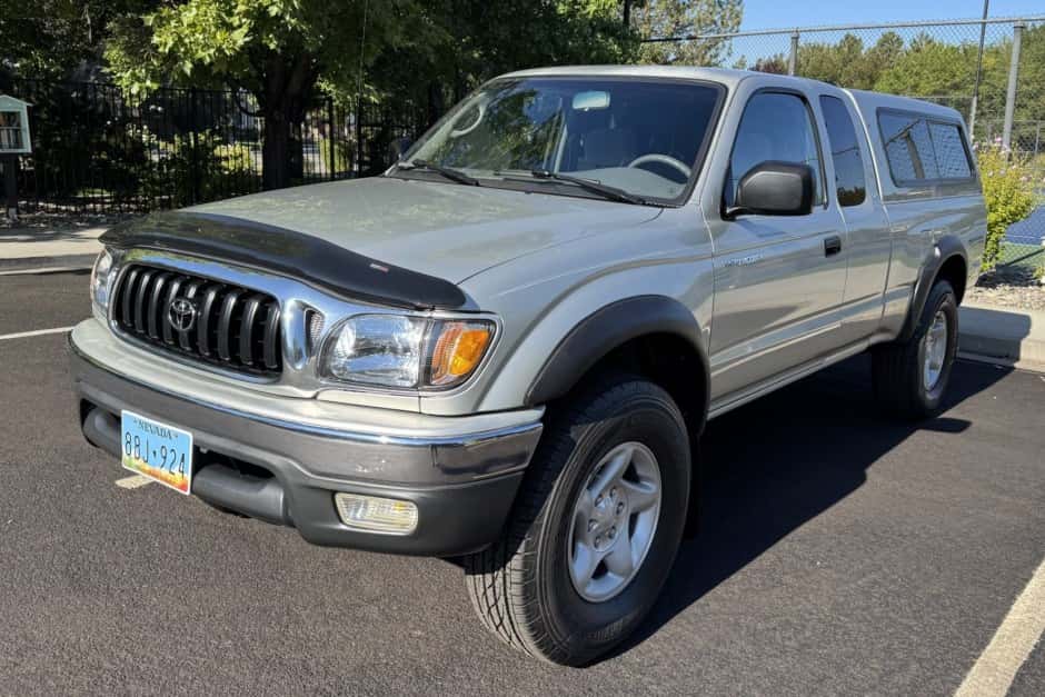 2001 Toyota Tacoma (N1X0 1995-2005) sold for $18,000