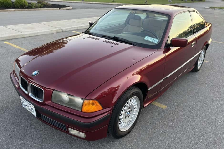 1994 BMW E36 3-Series sold for $5,100