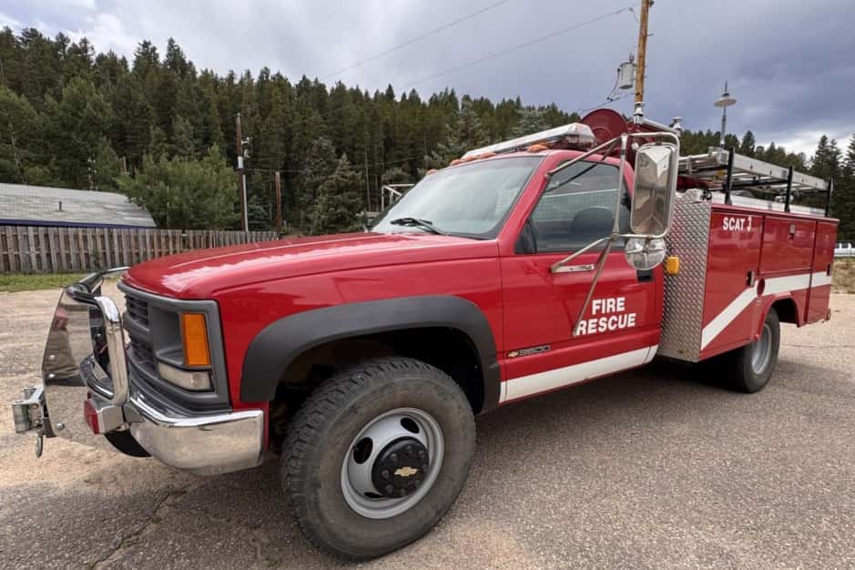 1995 Chevrolet C/K GMT400 (1988-2002) sold for $14,000