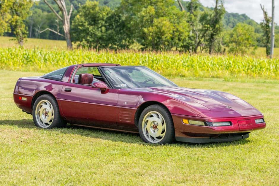 1993 Chevrolet Corvette C4 Coupe (1992-1996) sold for $12,000