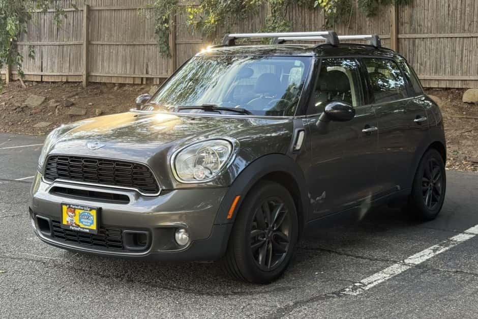 2014 Mini R60 Countryman sold for $5,000