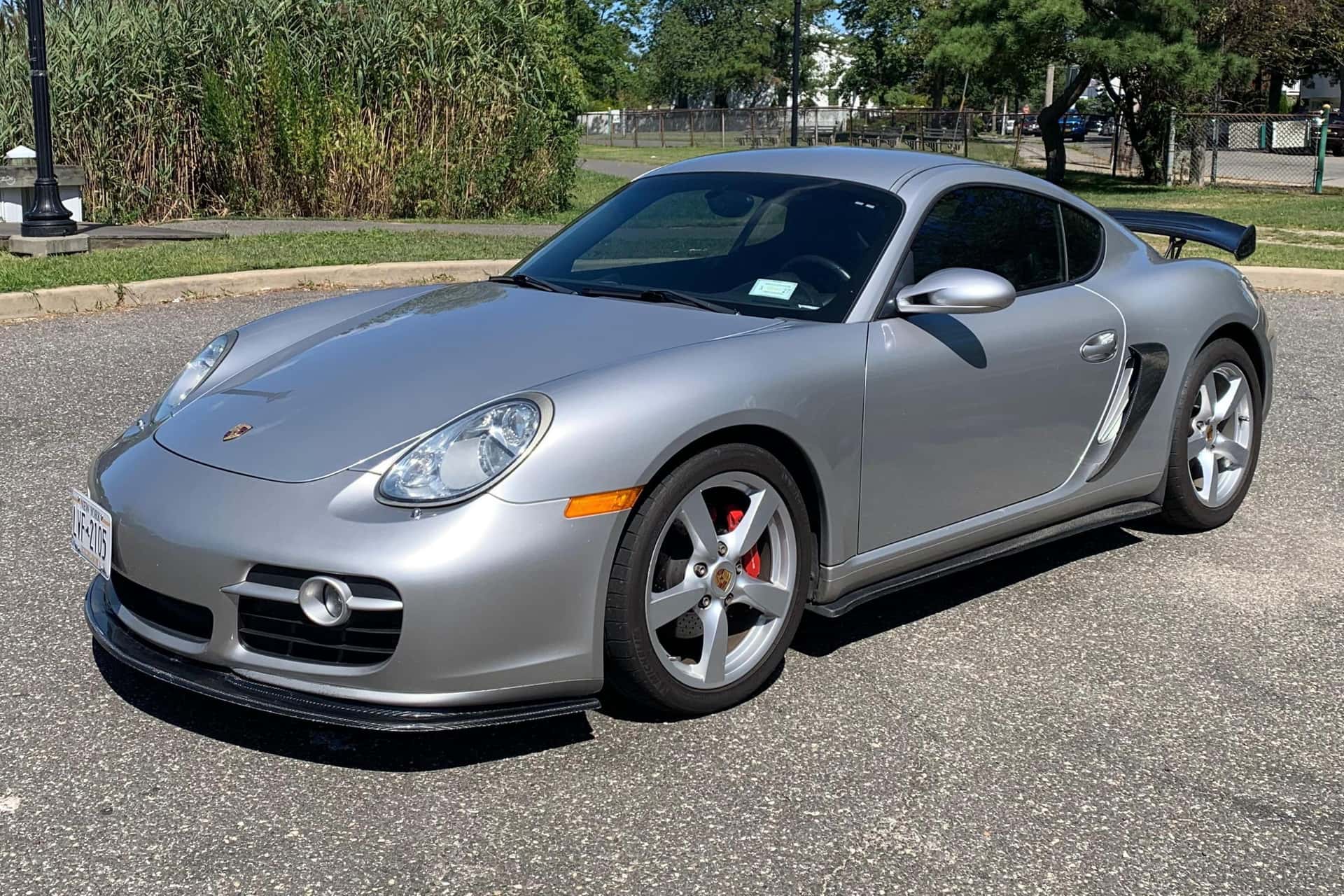 2006 Porsche 987 Cayman sold for $22,000