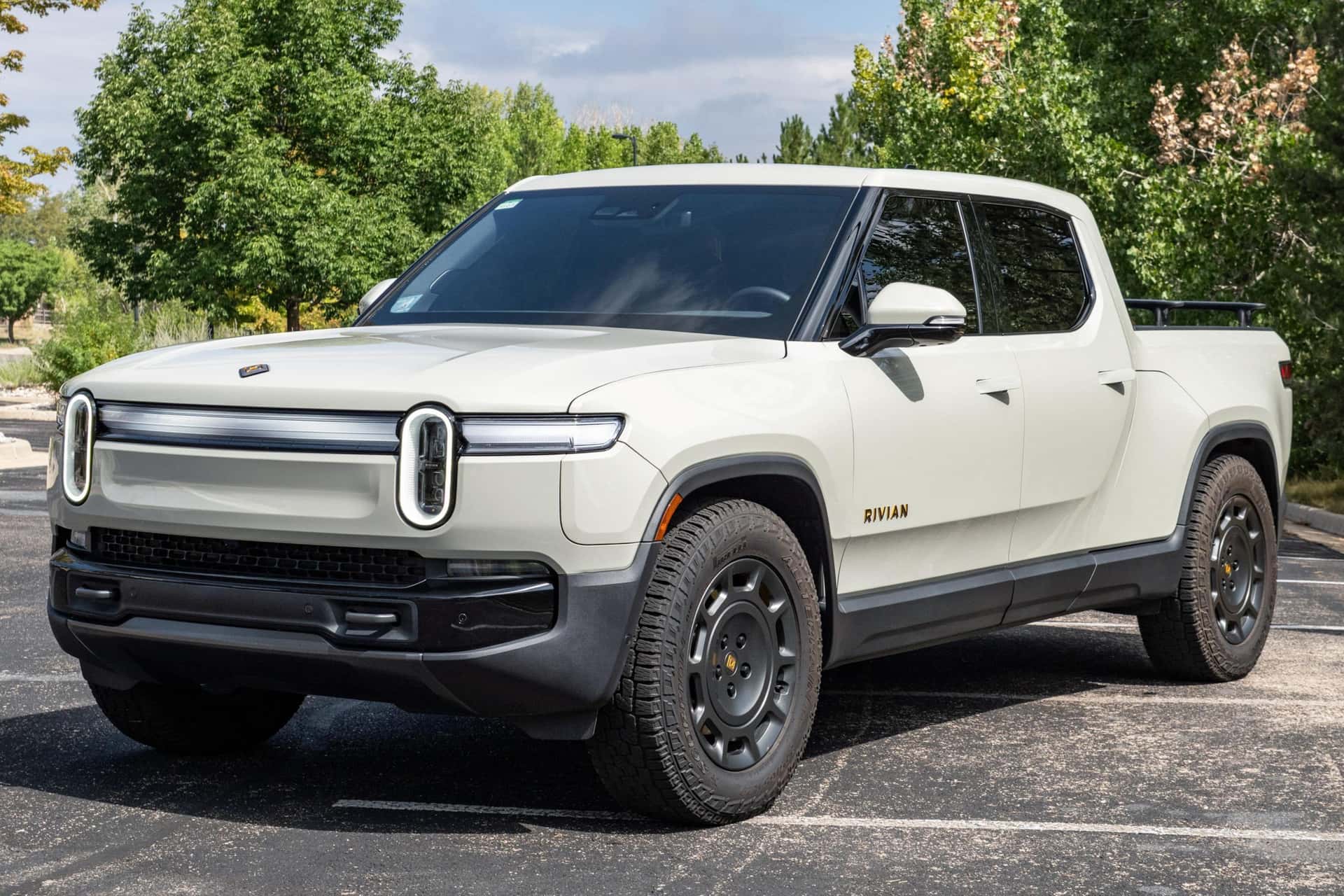 2025 Rivian R1T sold for $79,000