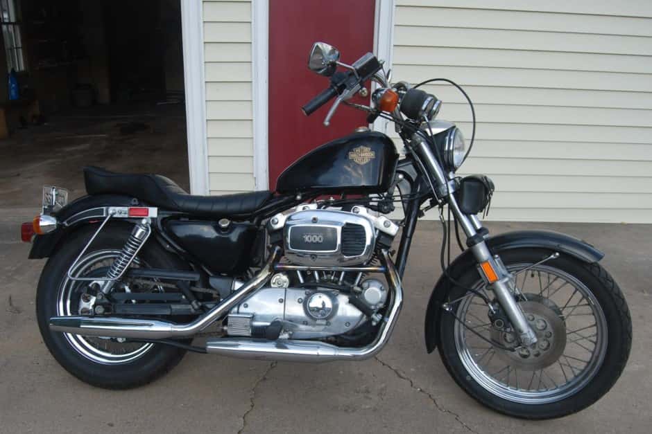 1982 Harley-Davidson Sportster sold for $2,301