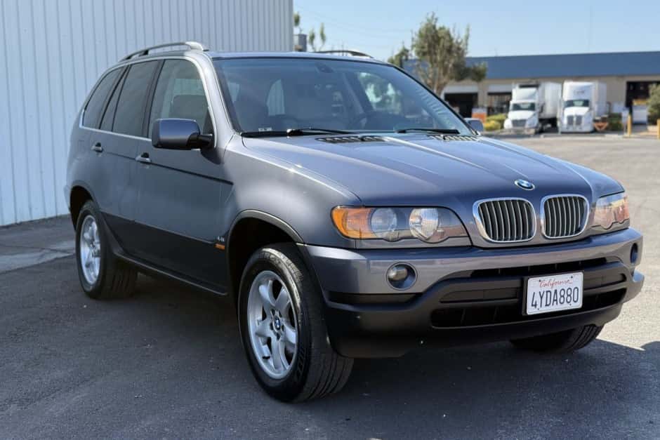 2002 BMW X5 sold for $9,200