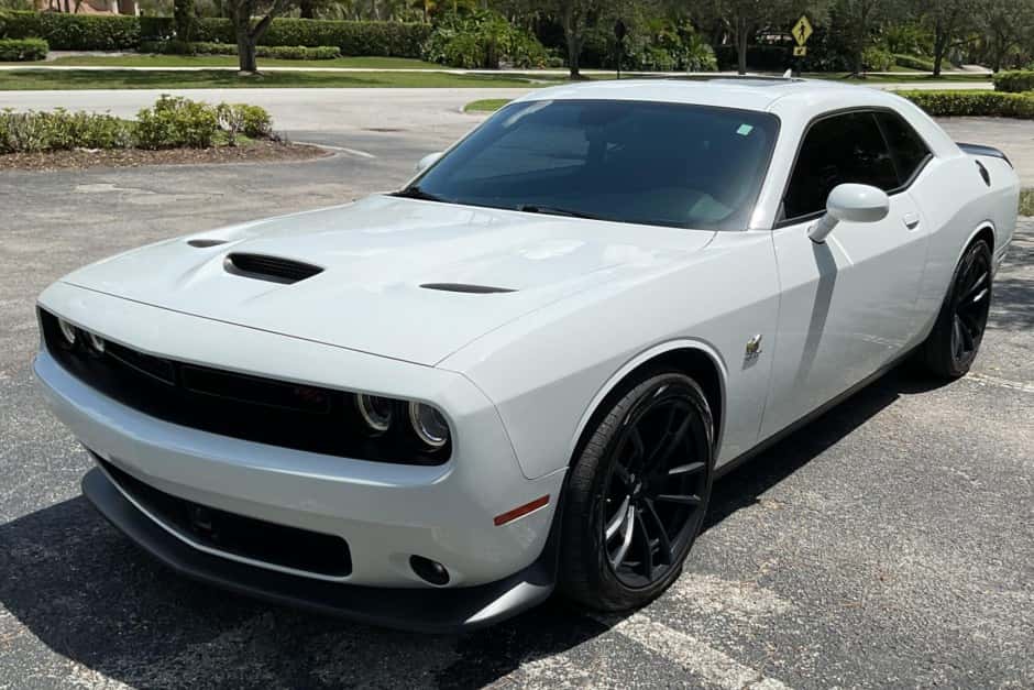 2022 Dodge Challenger (non-SRT, 2009-2023) sold for $31,500