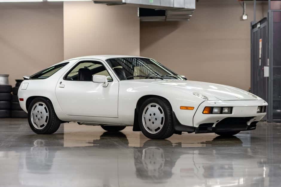 1985 Porsche 928 sold for $28,000