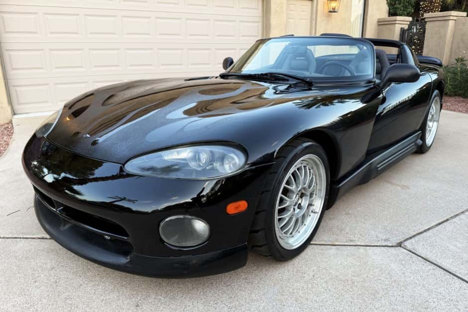 1994 Dodge Viper SR I (1992-1995) sold for $31,500