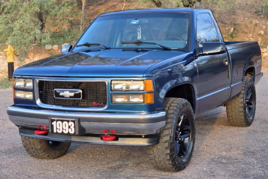 1993 Chevrolet C/K GMT400 (1988-2002) sold for $13,000