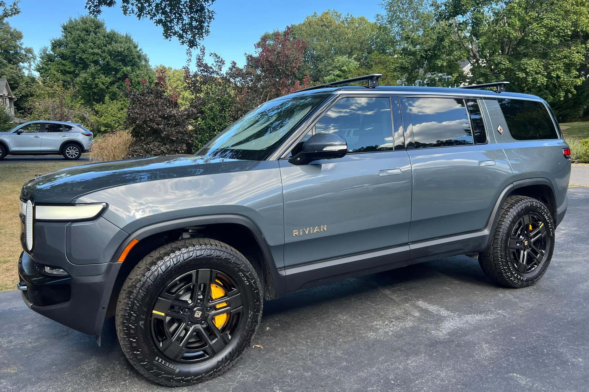 2023 Rivian R1S sold for $60,700